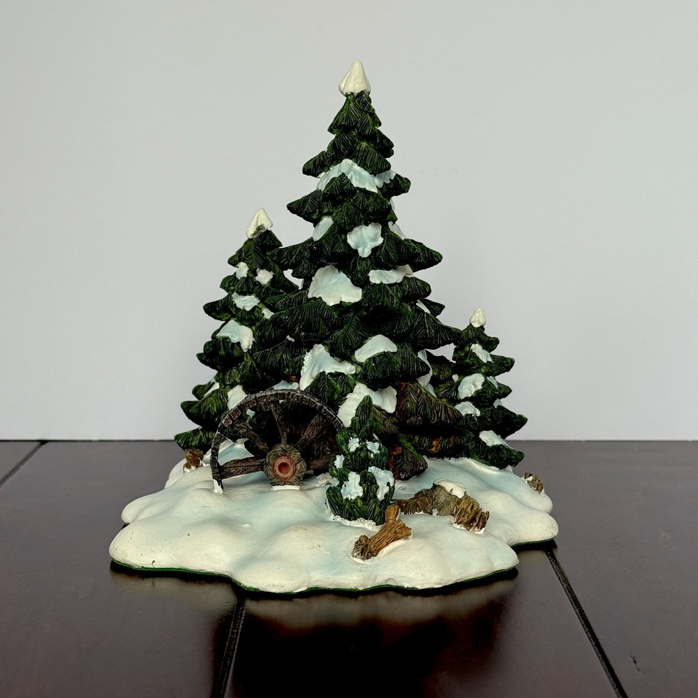 Department/Dept 56 Wagonwheel Pine Grove (52617) w/Box Village Wagon Wheel